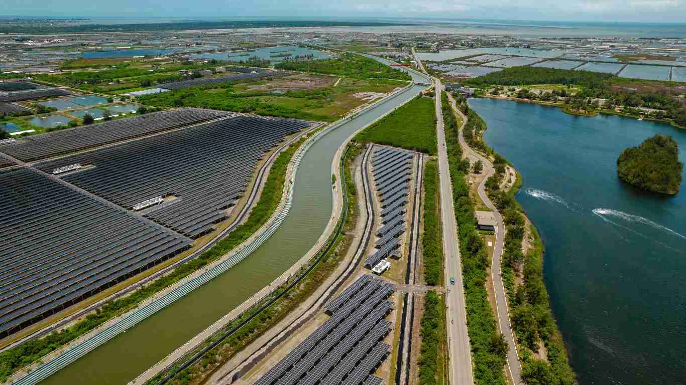 口袋牛店能源事业提供智慧能源管理、、、、太阳能监控管理、、、、全方位电厂建置及运维解决方案，，并拥有管理超过6000案场的经验